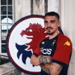 Nicolae Stanciu dezvăluie emoțiile de după mutarea la Genoa: "El este eroul meu în fotbal!" 2 video nicolae stanciu surprinde dupa transferul la genoa el este idolul meu din fotbal 6894c3f5eadab
