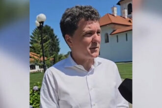 video nicusor dan explica de ce a mers la manastire in loc sa participe la ceremoniile de ziua marinei nu am vrut sa fac anunt 689f4e184a172