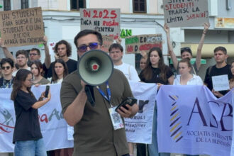 video nu faceti ce vreti din noi studentii ameninta cu boicotul anului universitar ce le transmite in replica ministrul educatiei 68a55238d63f9