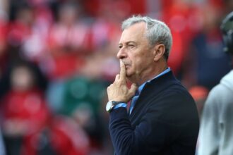 video peste ce au dat mircea rednic si josue homawoo la standard liege lider in belgia necaz de jumatate de an pe stade de sclessin 688f06441dde3