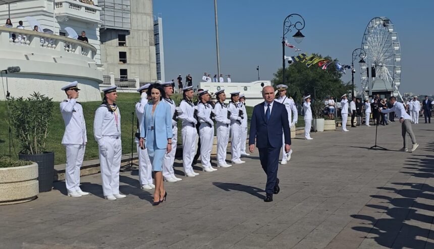 Premierul Ilie Bolojan, contestat la Constanța de Ziua Marinei: Ce a vrut să transmită locuitorilor orașului? 1 video premierul ilie bolojan huiduit la constanta de ziua marinei ce mesaj le a transmis constantenilor 689ef2172937f