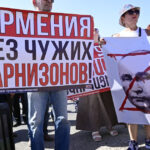 Armenia în Stradă: Cereri pentru evacuația trupelor ruse din baza militară 102 de la Gyumri 2 video proteste in armenia se cere retragerea rusilor din baza militara 102 de la gyumri 68aa122cd86a0