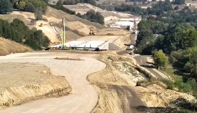 Progresul lucrărilor pe tronsonul Tigveni - Curtea de Argeș atinge 77% 1 video stadiul lucrarilor pe sectiunea 4 tigveni curtea de arges se apropie de 77 689ec2dd60279