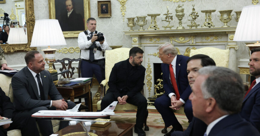 Trump declară că SUA vor acționa pentru asigurarea securității Ucrainei: „Conflictul se va termina. Oamenii sunt sătui de război” 1 video trump anunta ca sua se vor implica in problema garantiilor de securitate pentru ucraina razboiul se va incheia lumea s a saturat 68a377336a4ba