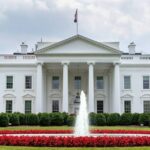 Trump își face simțită prezența la Casa Albă cu glume despre rachete nucleare 3 video trump s a urcat pe casa alba vorbind in gluma de amplasarea unor rachete nucleare 68926a30c80ed