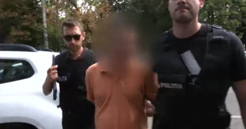 Un șofer de ridesharing a provocat un accident cu două autoturisme, încercând să seducă o pasageră. Acesta a fost prins și reținut. 1 video un sofer de ridesharing a provocat un accident cu alte doua masini in timp ce ii facea avansuri clientei sale barbatul a fost retinut 68a9a8e556492