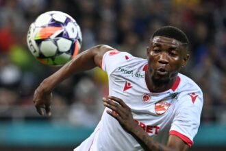 video va fi ciudat sa l vezi pe politic in tricoul lui fcsb raspunsul lui kennedy boateng 688db4c9daf07