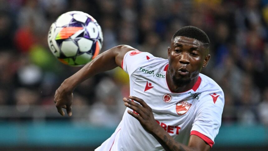 „Cum va reacționa Kennedy Boateng la perspectiva de a-l vedea pe Politic îmbrăcat în tricoul FCSB?” 1 video va fi ciudat sa l vezi pe politic in tricoul lui fcsb raspunsul lui kennedy boateng 688db4c9daf07