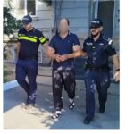 Arestat la Constanța: Un bărbat de 41 de ani, acuzat de agresiune împotriva fostei soții 2 video violenta in familie un barbat de 41 de ani a ajuns in arest la constanta dupa ce si a agresat fosta sotie 68a1ad37dfe68