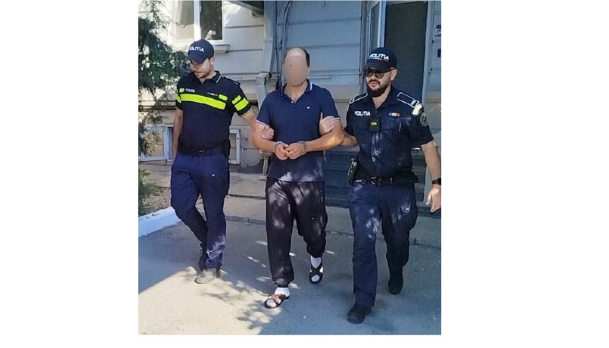 Arestat la Constanța: Un bărbat de 41 de ani, acuzat de agresiune împotriva fostei soții 1 video violenta in familie un barbat de 41 de ani a ajuns in arest la constanta dupa ce si a agresat fosta sotie 68a1ad37dfe68