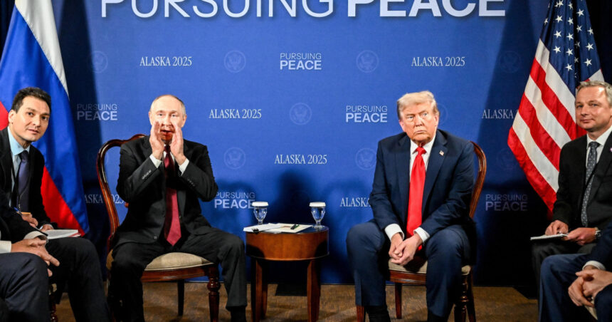 Vladimir Putin răspunde la o întrebare provocatoare despre soarta civililor la deschiderea summitului din Alaska: reacția sa surprinzătoare! 1 video vladimir putin intrebat daca va mai ucide civili la inceputul summitului din alaska reactia liderului rus 68a0016aee665