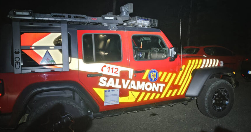 Trei aventurieri rătăciți în munții Vâlcii au fost salvați, dar nu erau pregătiți pentru provocare! 1 videofoto trei persoane care s au pierdut pe munte in judetul valcea au fost gasite niciuna nu era echipata corespunzator 68b41501f1210