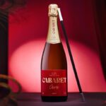 Vinul momentului: o cava revigorantă, plină de expresivitate și armonie, perfectă pentru zilele toride de vară. Aromele de măr verde, pară și coajă de pâine proaspătă îi conferă un farmec aparte. Ideală alături de preparate asiatice delicate. 2 vinul zilei o cava racoritoare expresiva si echilibrata excelenta pentru zilele calde de vara note de mar verde para si coaja de paine proaspat coapta excelent companion pentru preparate asiatic 689444f2e65dc