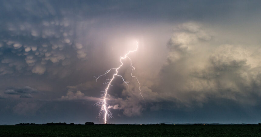 Transformări meteorologice spectaculoase: Află care regiuni se pregătesc pentru furtuni neașteptate! 1 vremea se schimba radical de pe o zi pe alta meteorologii anunta ce zone vor fi lovite de furtuni 68b292462bda1