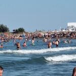 Litoralul românesc a fost animat de Ziua Marinei Române: Peste 150.000 de vizitatori în weekendul acesta. Descoperă cele mai populare stațiuni! 2 ziua marinei romane a umplut litoralul romanesc peste 150 000 de turisti in acest weekend iata cele mai solicitate statiuni 689f2d535a0af