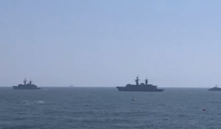 Sărbătoarea Marinei Române strălucește la Constanța cu un impresionant spectacol pe apă! 1 ziua marinei romane celebrata la constanta printr un amplu spectacol naval 689f1076de7f0