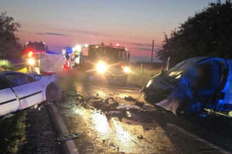 accident grav in bihor trei barbati au murit dupa ce o autoutilitara s a ciocnit cu un autoturism 68be772386ff7