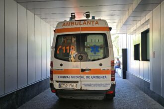 accident la valu lui traian pe strada semanatorului femeie dusa de urgenta la spital 68cd07ed67442
