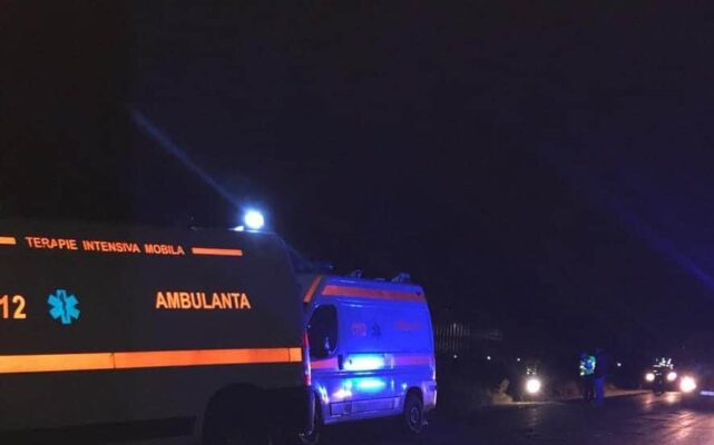 Coliziune pe drumurile din Constanța: O persoană rănită, dusă de urgență la spital 1 accident rutier in judetul constanta o victima transportata la spital 68ce6b216b561