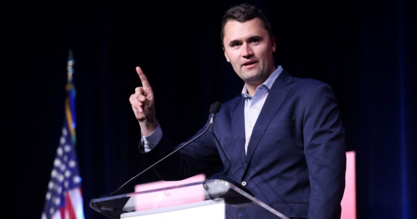 Charlie Kirk, activist conservator, onorat post-mortem cu Medalia Libertății, anunț făcut de Donald Trump. 1 activistul conservator charlie kirk va fi decorat post mortem cu medalia libertatii anuntul facut de donald trump 68c2ed4ed264a