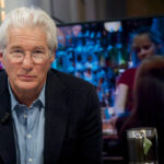 Richard Gere își expune furia față de Donald Trump: „Nu este vocea Americii. Subminează Constituția!” 3 actorul richard gere a lansat critici dure la adresa lui donald trump nu reprezinta america el distruge constitutia 68d24b4862a80