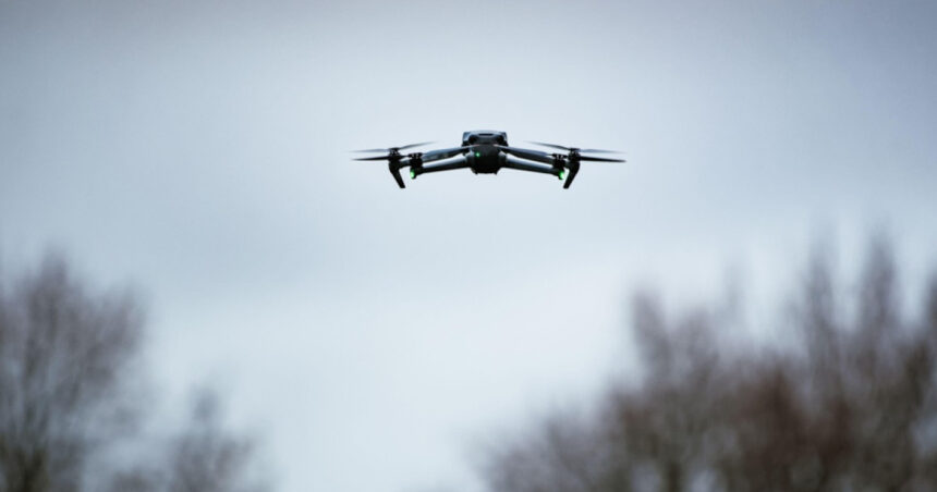 Al doilea eveniment într-un interval scurt: drone observate deasupra facilităților militare din Danemarca 1 al doilea incident in doua zile drone detectate deasupra bazelor militare din danemarca 68d925c422c51