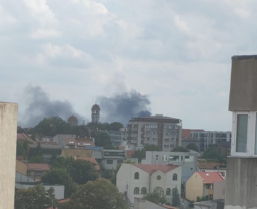 Alarmă în Portul Constanța: flăcări pe o navă! 1 alerta in portul constanta incendiu la bordul unei nave 68dbc02076336