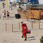 Tragedie pe țărmul Zoom Beach din Constanța: un bărbat de 40 de ani și-a pierdut viața în valurile mării 2 alerta pe plaja zoom beach din constanta un barbat de 40 de ani a murit inecat in apele marii 68b57e1e963fc
