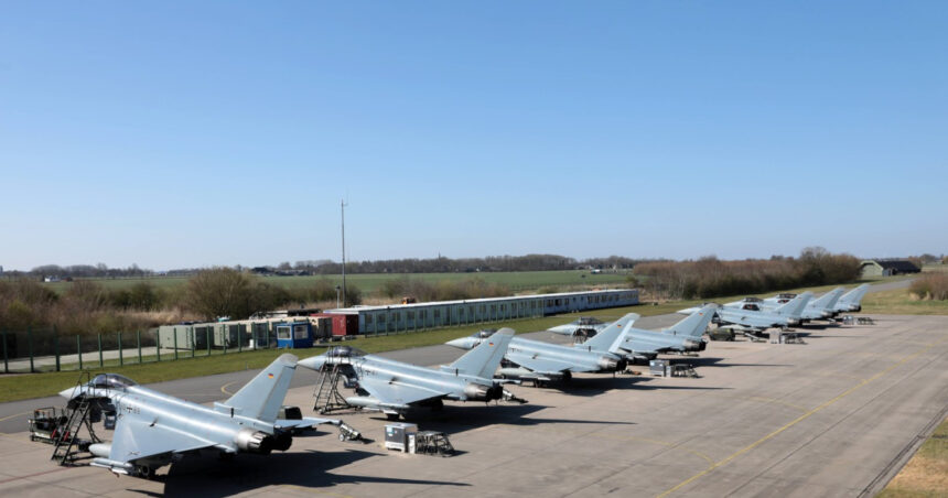Trupele și tehnica militară sosesc din partea aliaților pentru întărirea flancului estic al NATO în Polonia 1 aliatii poloniei trimit trupe artilerie si sisteme de aparare aeriana pentru a securiza flancul estic al nato 68c3dfe076e51