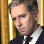 Tensiuni explosive: Reședința vicepremierului Irlandei, ținta unor amenințări repetate în ultima săptămână. Cine se ascunde în spatele intimidărilor la adresa lui Simon Harris? 2 amenintari cu bomba la resedinta vicepremierului irlandei pentru a treia oara in sapte zile cine vrea sa l intimideze pe simon harris 68bddc08bac8c