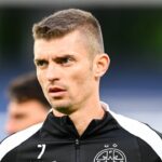 FCSB, într-un moment de criză: un prag istoric surprinzător atins! 3 analiza fcsb pe butuci minimul istoric pe care tocmai l a atins e de necrezut 68d3c588a11ee