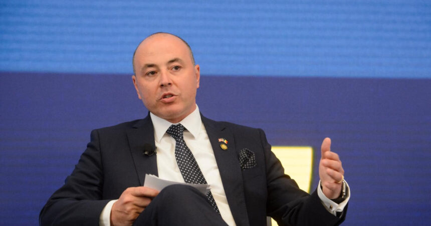 Andrei Muraru, „un optimism prudent” despre aderarea României la Viza Waver; „Ponta și Simion au provocat daune semnificative” 1 andrei muraru rezervat optimist cu privire la includerea romaniei in viza waver ponta si simion au adus deservicii profunde 68bc169662ad2