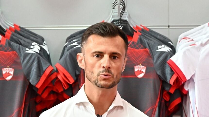 Andrei Nicolescu, reacție surprinzătoare în urma controverselor din Bănie: "Și fotbalistul nostru ar fi putut fi pedepsit!" 1 andrei nicolescu replica neasteptata dupa scandalul din banie si jucatorul nostru putea fi sanctionat 68d9210c74f5a