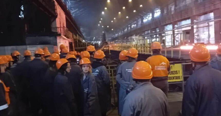 ArcelorMittal închide porțile unei unități din România: Descoperă motivele din spatele deciziei! 1 arcelormittal opreste definitiv productia la o fabrica din romania motivele invocate de companie 68c465c5e8311