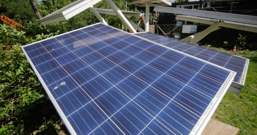 Asociația Prosumatorilor recomandă Executivului cinci soluții pentru diminuarea cheltuielilor cu energia 1 asociatia prosumatorilor propune guvernului cinci masuri pentru reducerea facturilor la energie 68b51b545d7e8