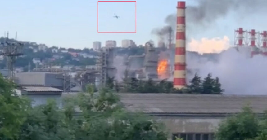 Război aerian: Peste 160 de drone au devastat zone strategice în confruntarea dintre Rusia și Ucraina. Care sunt țintele afectate? 1 atacuri reciproce cu peste 160 de drone intre rusia si ucraina ce zone au fost lovite 68bc605abc179