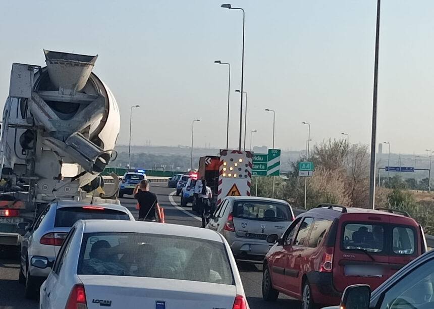 ALERTA ȘOFERILOR! Incident pe Autostrada A4, între Lazu și Constanța: O vehicul a lovit parapetul! 1 atentie soferi accident rutier pe autostrada a4 intre lazu si constanta o masina a intrat in parapet 68b554178947d