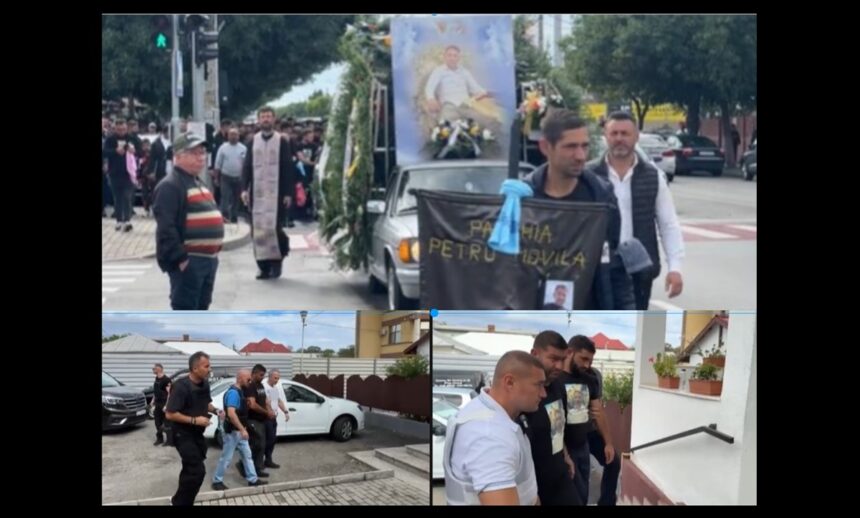Bărbatul decedat în urma unei ciocniri între două comunități de rromi, condus pe calea finală! Suspecții reținuți, însoțiți de forțele de ordine la ceremonia funerară. 1 barbatul ucis in timpul confruntarii dintre doua grupuri de rromi condus pe ultimul drum suspecti incatusati escortati de politie la slujba de inmormantare 68cacaf5b069a
