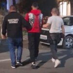 Conflict pe străzile din Ostrov: Trei indivizi au fost arestați după o altercație violentă. 3 bataie in fata unui local din ostrov trei barbati au fost retinuti 68d3c53e09918