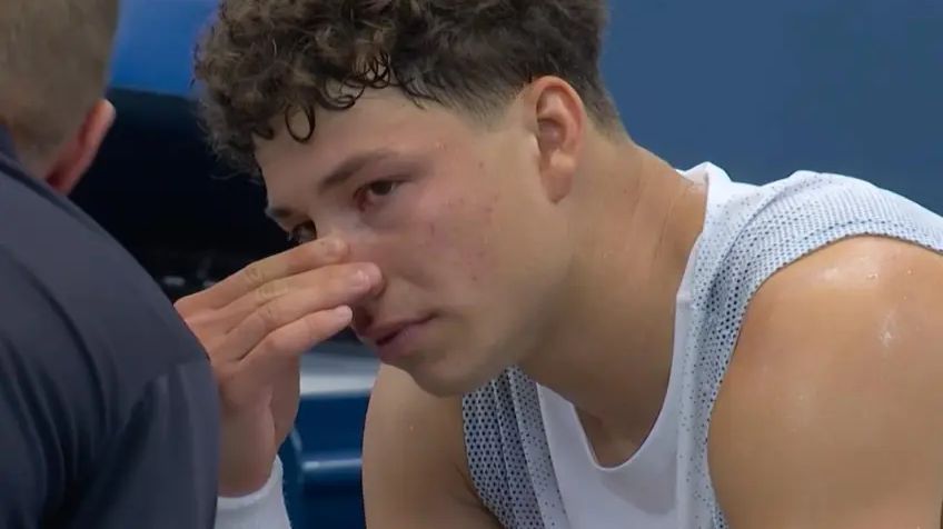 Ben Shelton, nevoit să renunțe la Tokyo după o despărțire emoționantă de US Open 1 ben shelton fortat sa se retraga de la tokyo dupa ce a parasit us open in lacrimi 68cc29f89ba60