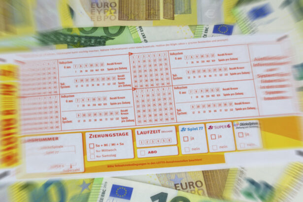 bilet la loto de 153 milioane de euro gasit dupa 6 luni in timpul asta posesorul se intreba cine e atat de prost sa nu ridice banii 68daf220615c1