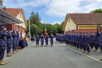 bobocii de la scoala militara de maistri militari a fortelor navale au primit drapelul de lupta si armamentul individual 68c3c2d2135b9