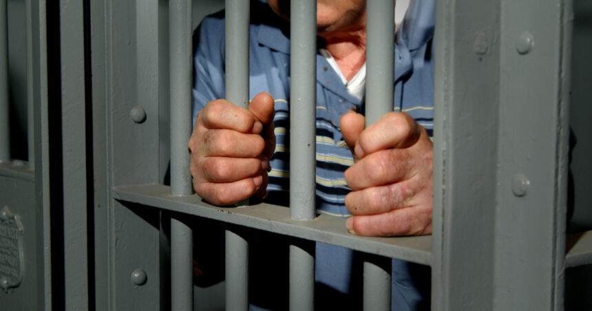 Buzău: Asasinul unui caz șocant, descoperit după 23 de ani, încarcerat pentru o altă infracțiune. 1 buzau autorul unui omor deosebit de grav indentificat dupa 23 de ani el era in penitenciar condamnat pentru o alta crima 68c291f3e608d