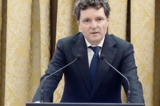 cand crede nicusor dan ca va incepe o crestere economica in romania nu mai exista risc de a downgrada 68c2e5301606d