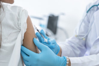 categorii de persoane care nu se mai pot vaccina gratuit medicii avertizeaza multi oameni se afla in aceasta situatie 68ccd7b74abab