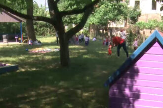 cazul baietelului inecat la timisoara educatoarea plecata sa si ia cafea a mai pierdut in aceeasi zi si o fetita 68b716f77771e
