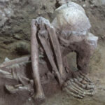 Cercetătorii au dat peste cele mai antice mumii ale planetei, conservate cu milenii înaintea celor ale faraonilor egipteni. 3 cercetatorii au descoperit cele mai vechi mumii din lume au fost conservate cu mii de ani inainte de cele ale faraonilor din egipt 68d05108e3c5b