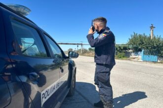 cetatean strain cu pasaport si permis de conducere false depistat de catre politistii de frontiera la volanul unui autoturism 68d27ac694715