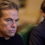 Descoperă-l pe Lachlan: moștenitorul real al imperiului lui Rupert Murdoch și eroul din „Succesiunea”, purtătorul „cheii de aur” a dreptei! 2 cine e lachlan invingatorul din succesiunea lui rupert murdoch din viata reala care mosteneste cheia de aur a imperiului dreptei 68d0cc17e0705