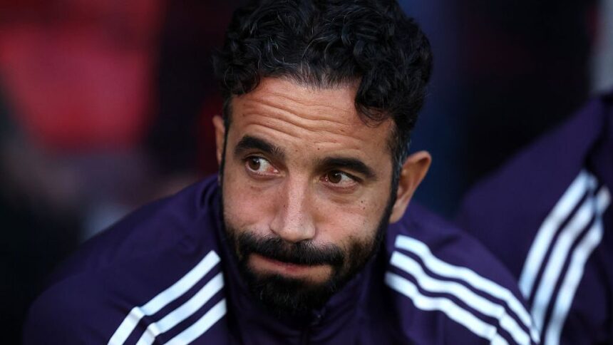 "Clauza care împiedică plecarea lui Ruben Amorim de la Manchester United! Doar 8 victorii în 31 de meciuri din Premier League" 1 clauza care blocheaza demiterea lui ruben amorim de la manchester united a castigat doar 8 din 31 de meciuri in premier league 68c99f70c1df6